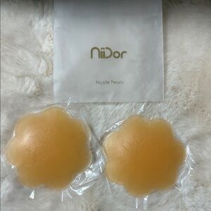 Niidor Nipple Petals in Nude